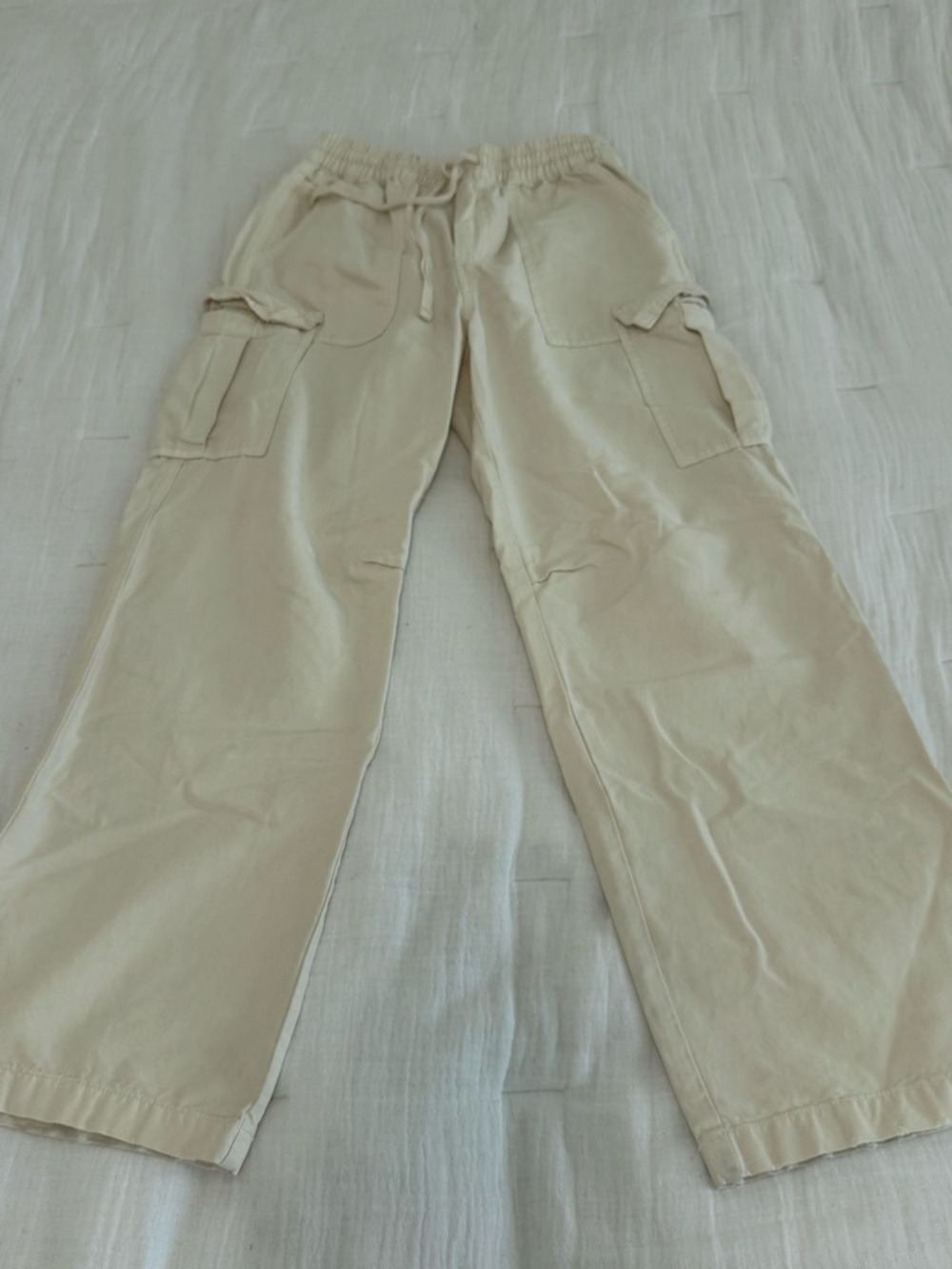 Aerie Cream Wide-Leg Cargo Pants